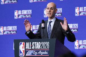Windhorst：詹姆斯迟迟未定并非不满萧华施压 后者言论无任何影响