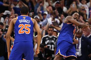 上赛季季后赛转换进攻每回合得分榜：大桥第一 阿努诺比第二