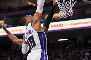 霍华德致敬威少：你是历史前三控卫 恭喜拥有辉煌生涯